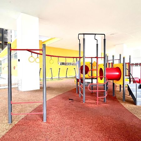 Urban Home-Swimming Pool-City Center Malacca Екстериор снимка