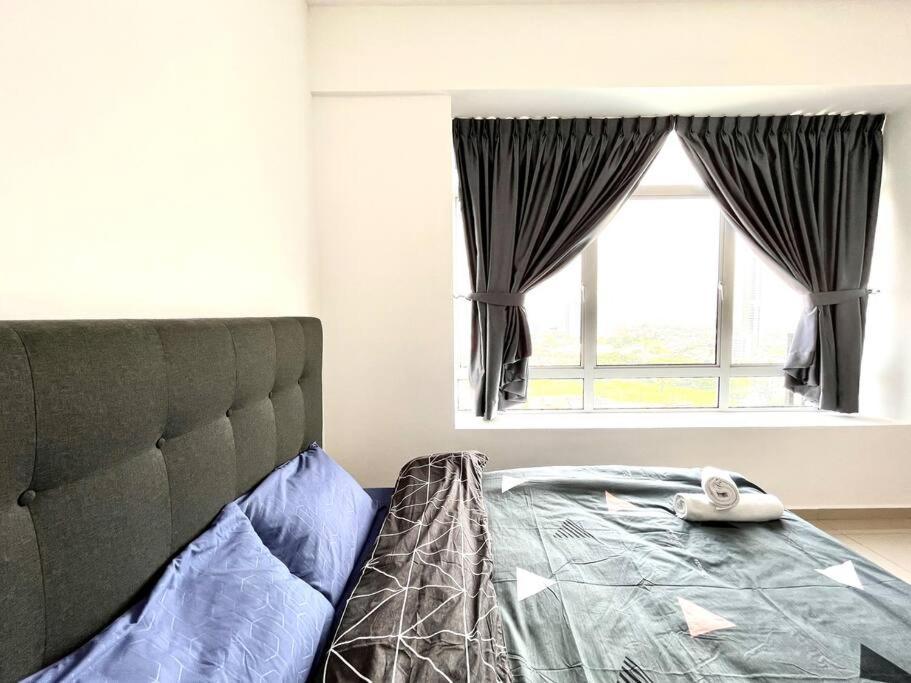 Urban Home-Swimming Pool-City Center Malacca Екстериор снимка