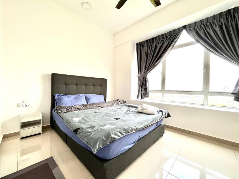 Urban Home-Swimming Pool-City Center Malacca Екстериор снимка