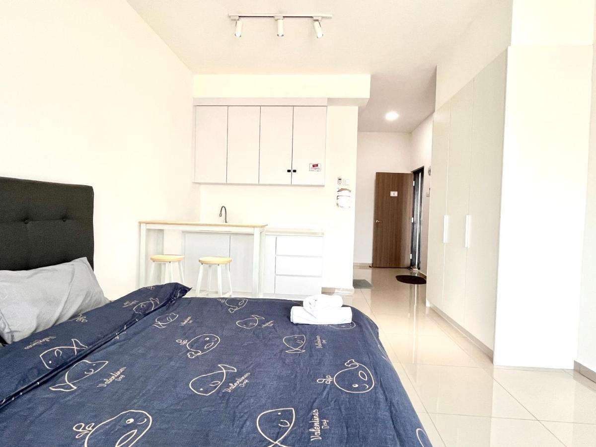 Urban Home-Swimming Pool-City Center Malacca Екстериор снимка